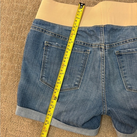 Old Navy Maternity Denim Jean Shorts with Cuff Women's Size 8 - Picture 12 of 14